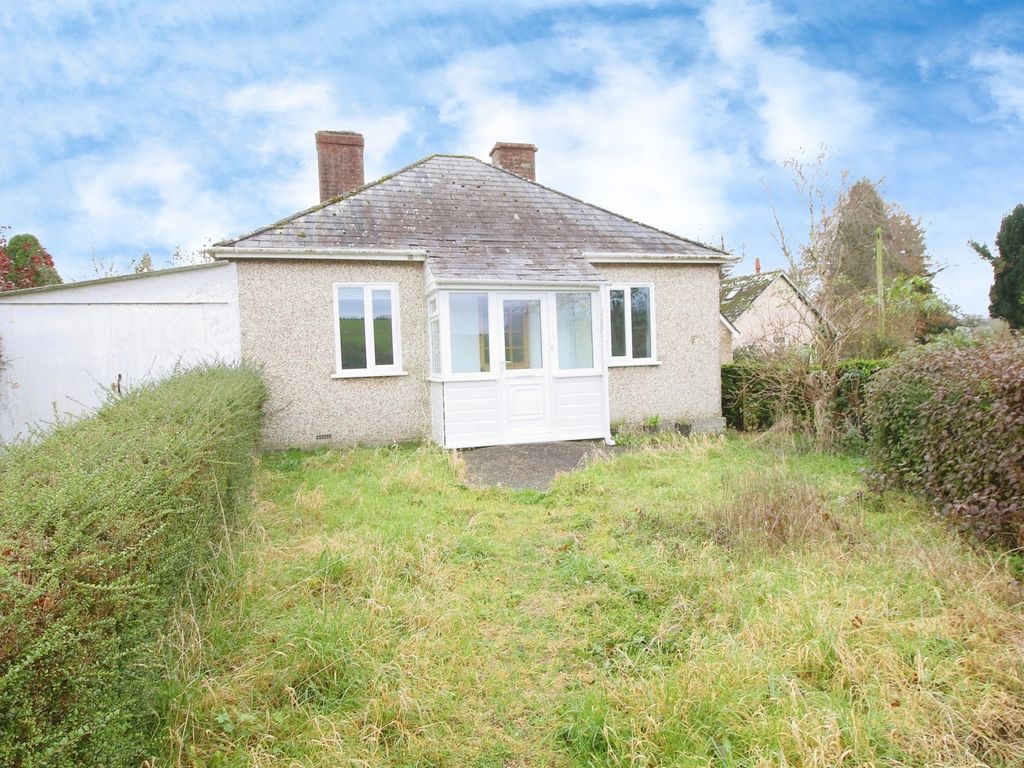 3 bed detached bungalow for sale in Mayfield, Martinstown, Dorchester