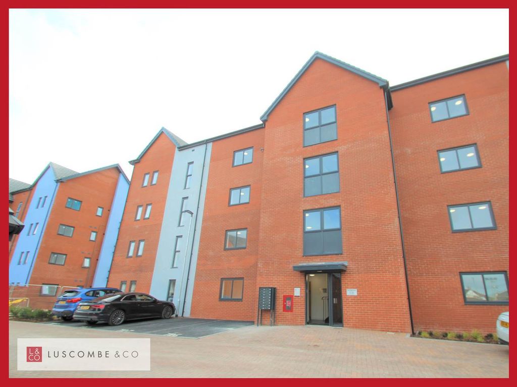 2 bed flat to rent in The Raphael, Renaissance Point, Rodney Road NP19