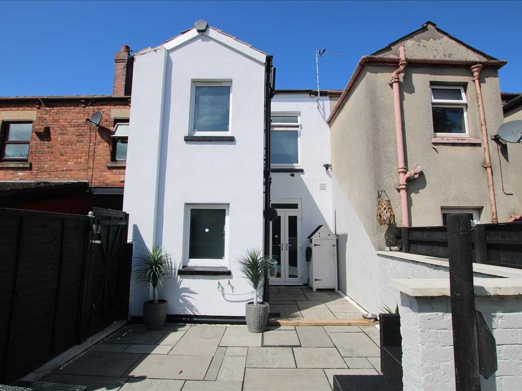 2 bed end terrace house for sale in Wigan Road, Westhoughton, Bolton