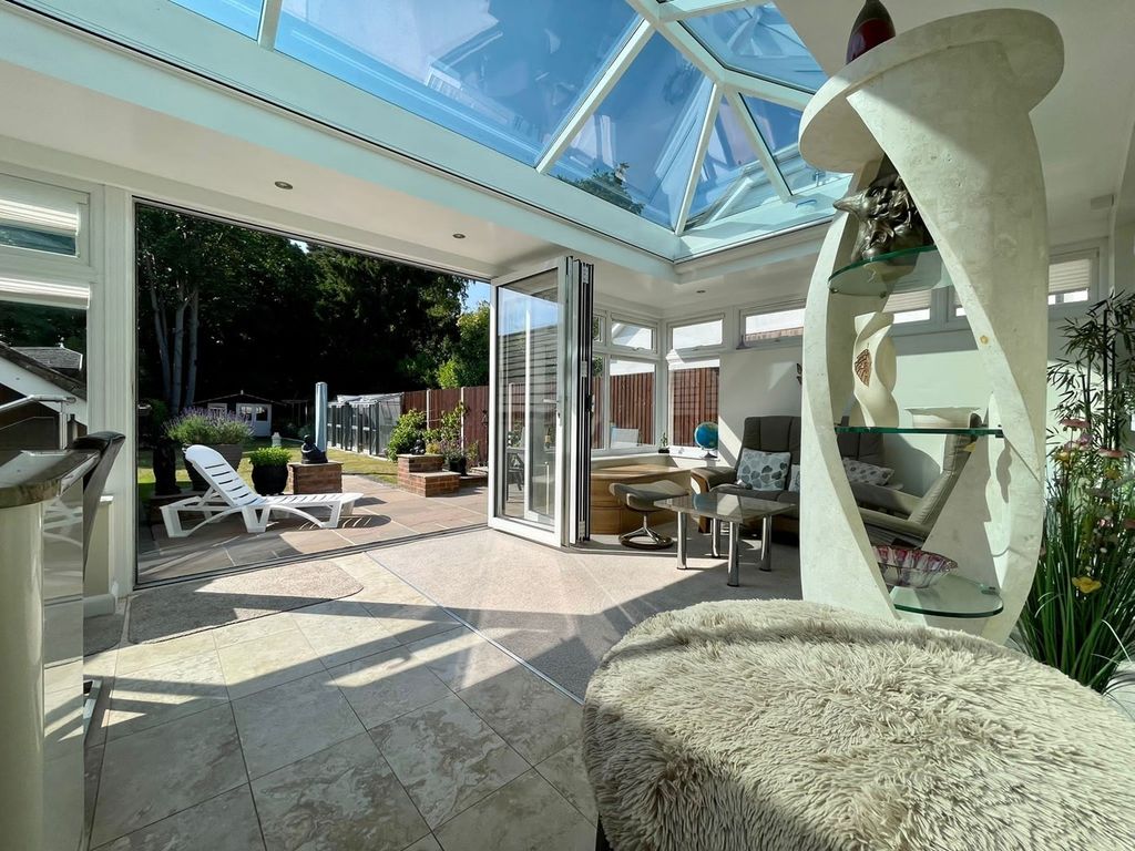 3 bed semidetached house for sale in Dorset Road, Talbot Woods