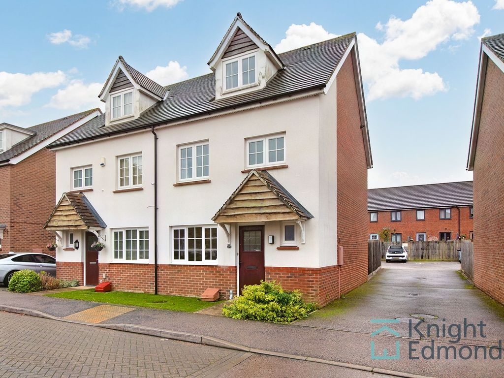 4 bed semidetached house for sale in St. Catherines Road, Maidstone