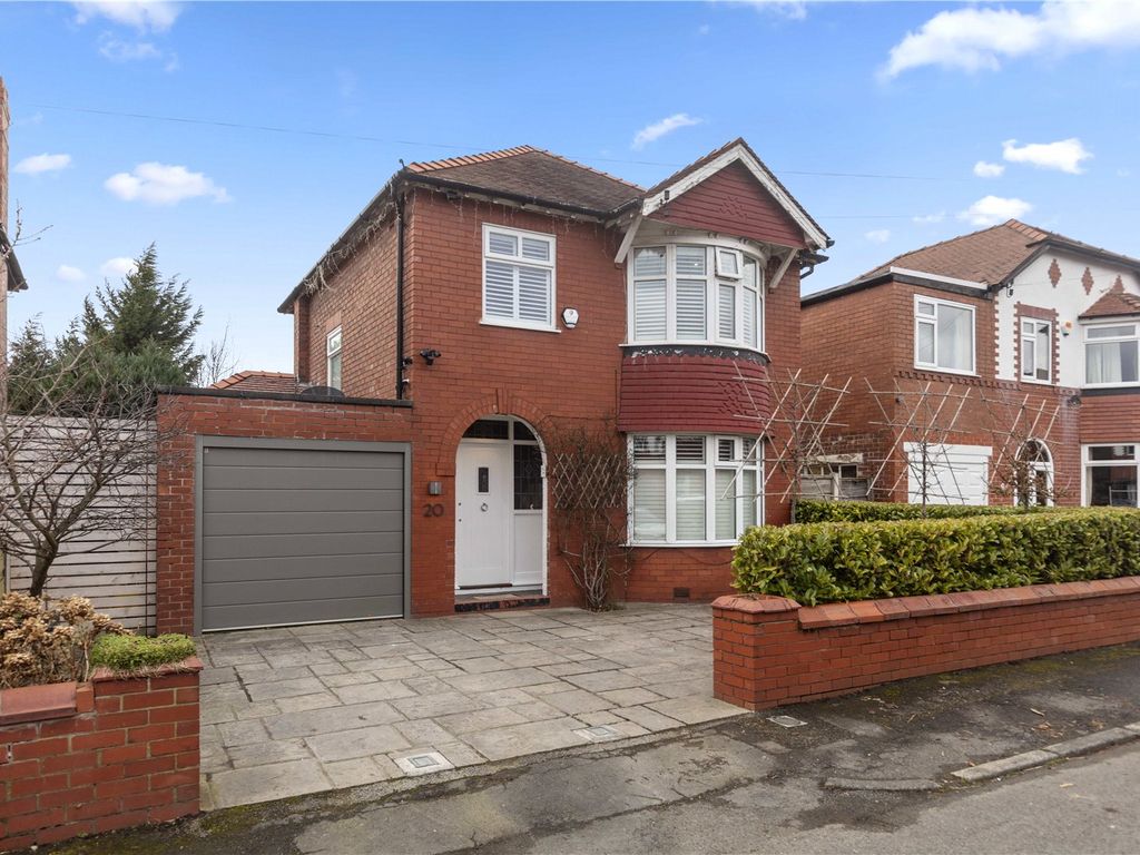 3 bed detached house for sale in Kingsley Drive, Cheadle Hulme, Cheadle