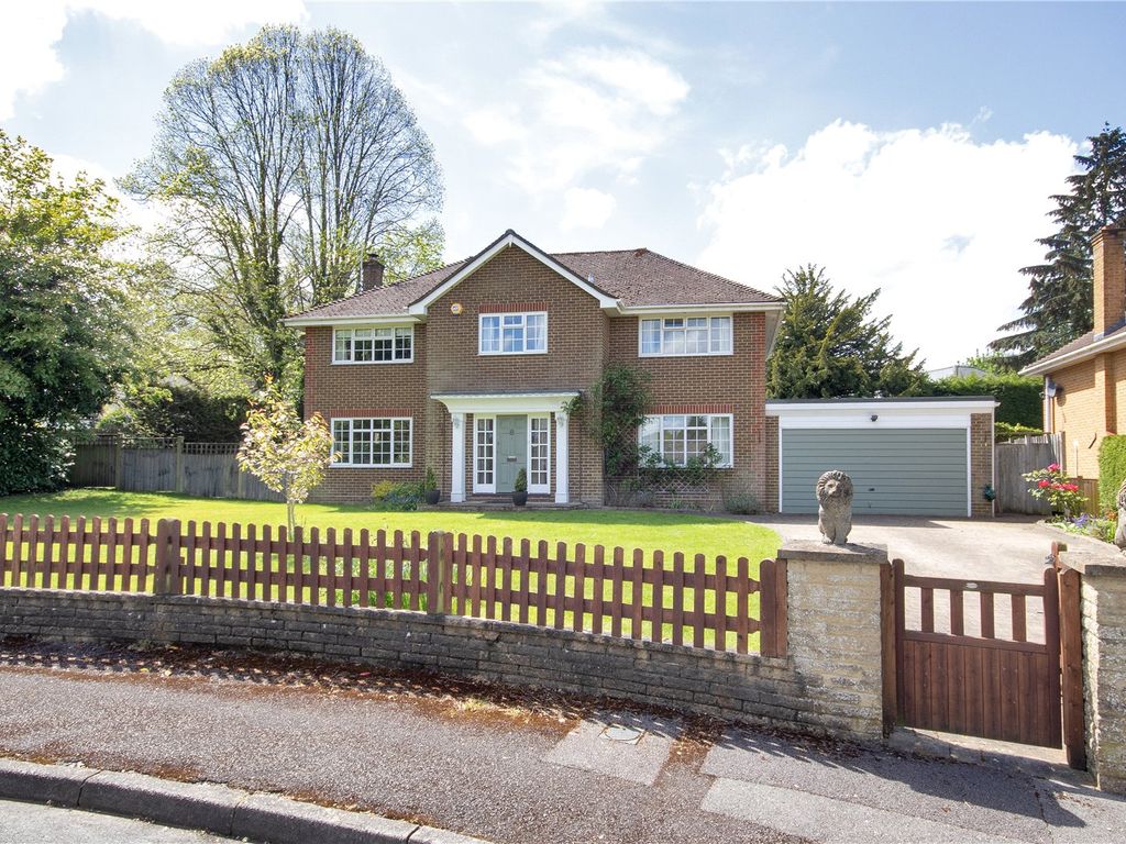 4 bed detached house for sale in Blair Drive, Sevenoaks, Kent TN13, £