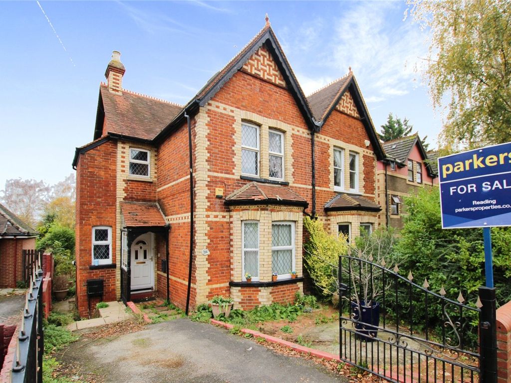 5 bed semidetached house for sale in Tilehurst Road, Reading