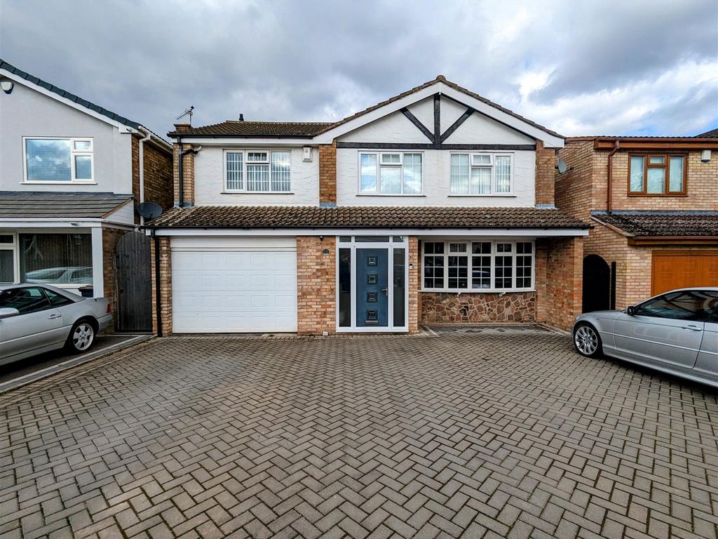5 bed detached house for sale in Buttermere Avenue, St Nicolas Park