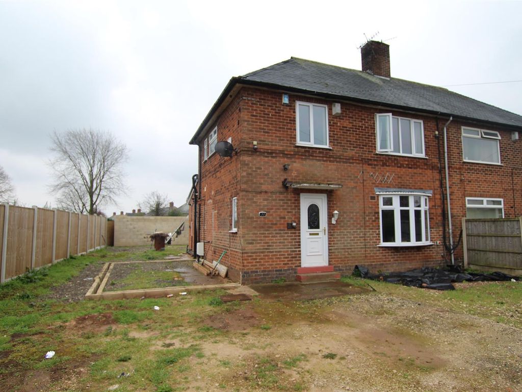 3 bed semidetached house for sale in Colchester Road, Strelley