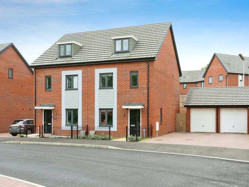 3 bed semidetached house for sale in Balderstone Road, Wavendon Gate