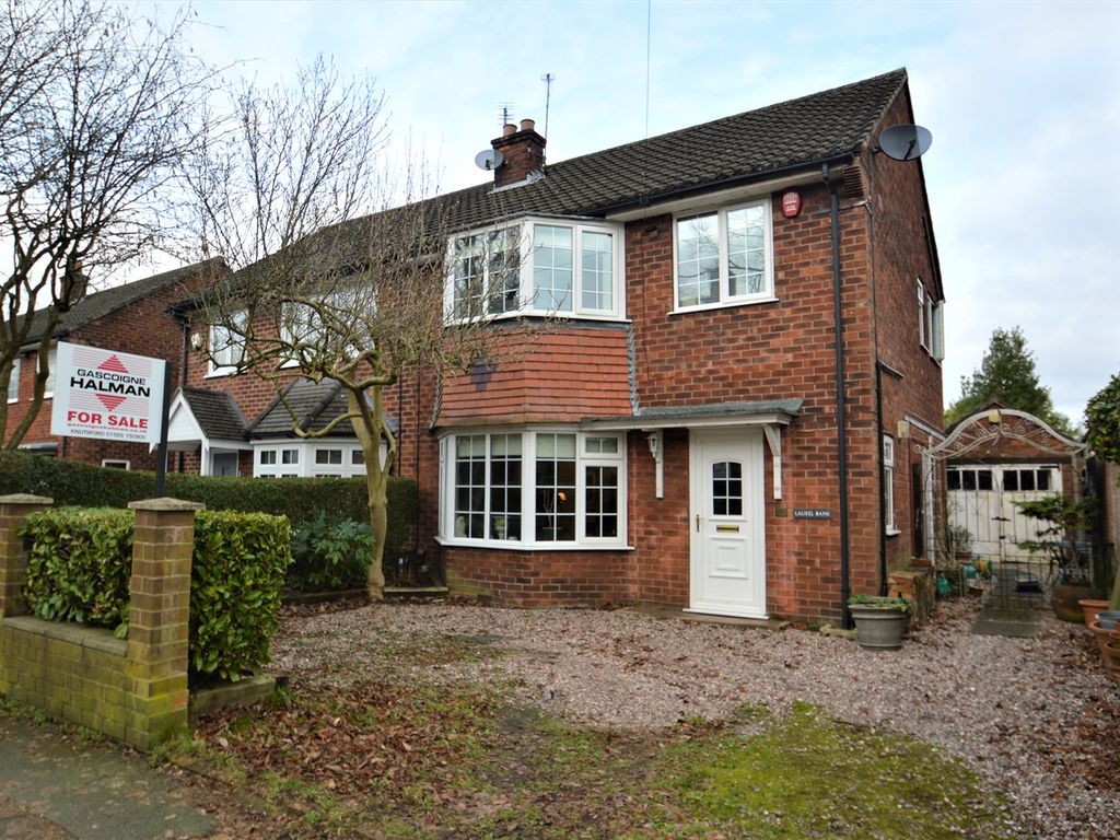 3 bed semidetached house for sale in Thorneyholme Drive, Knutsford