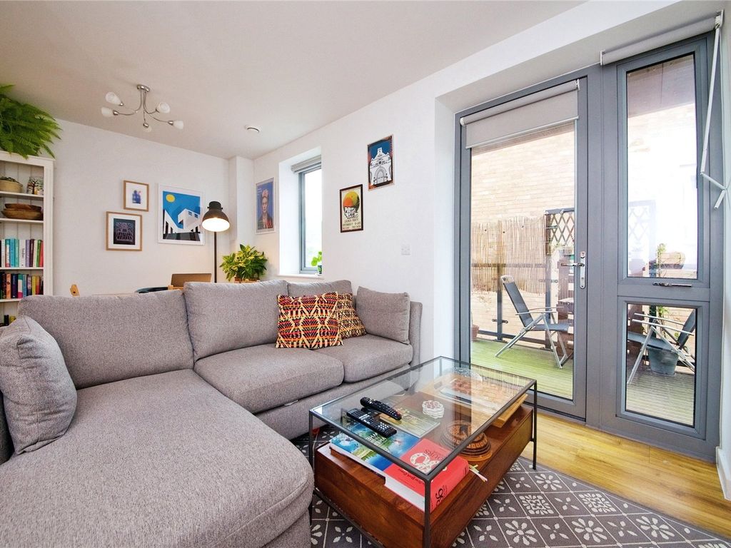 2 bed flat for sale in Fenton Road, Tottenham, London N17 Zoopla