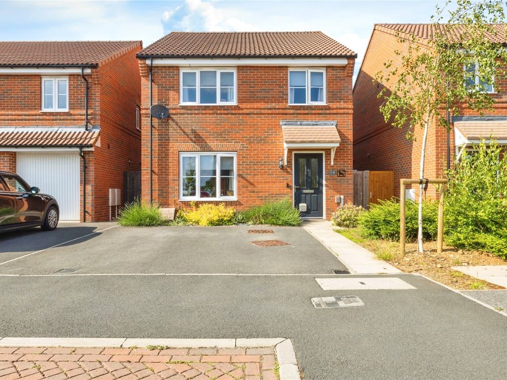 4 bed detached house for sale in Fleetwood Road, Waddington, Lincoln