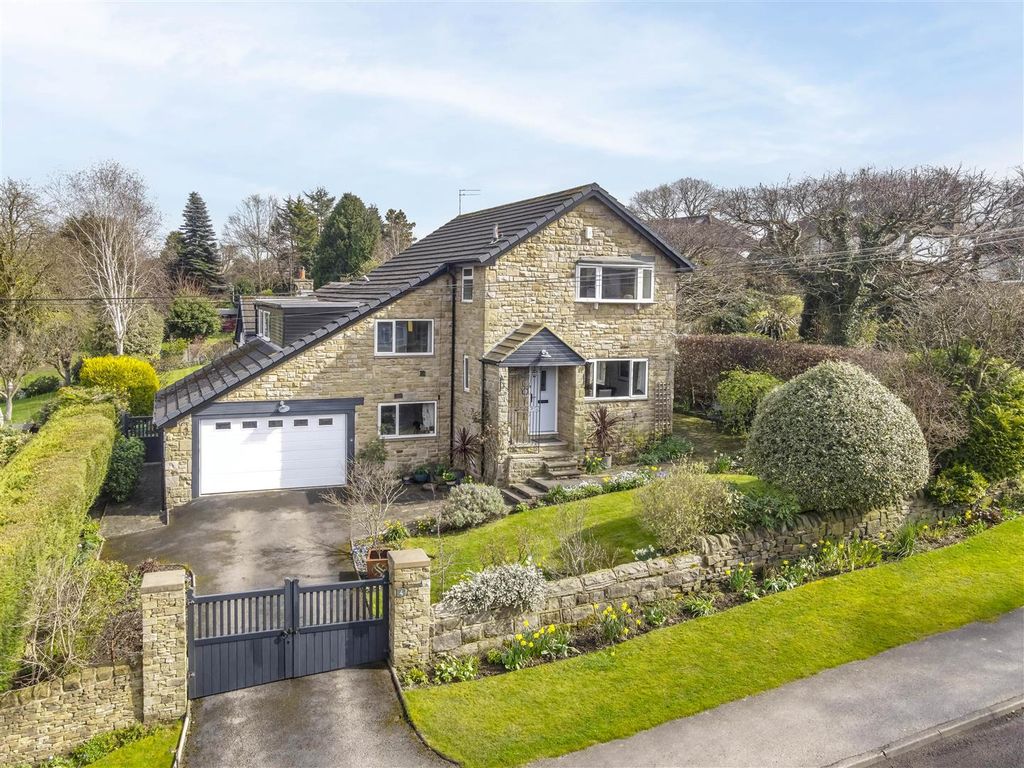 5 bed detached house for sale in Creskeld Crescent, Bramhope, Leeds