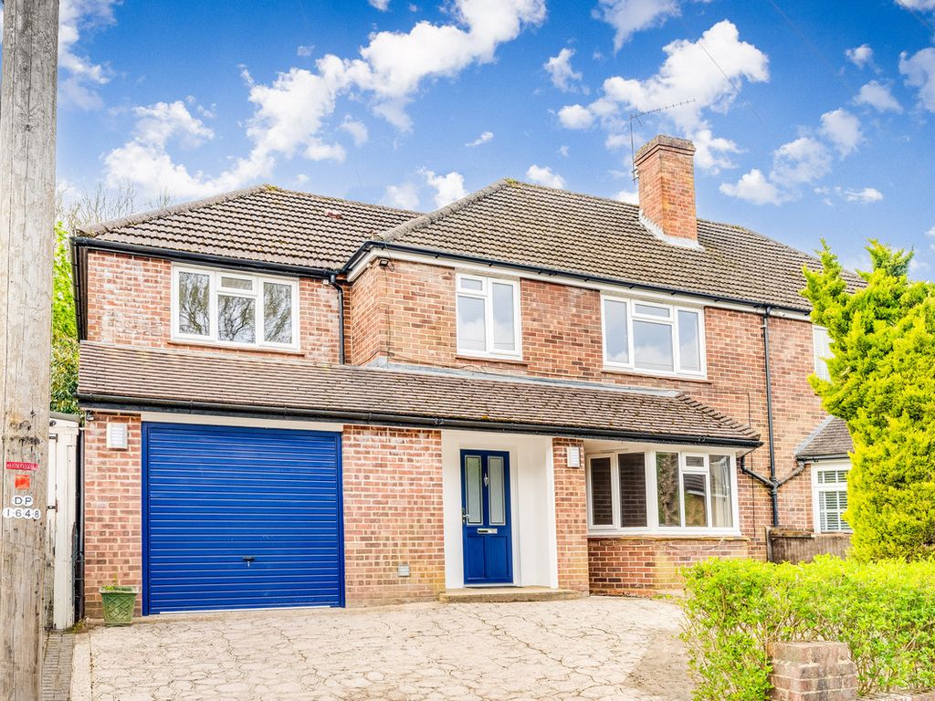 5 bed semidetached house for sale in Old Lodge Lane, Purley CR8, £