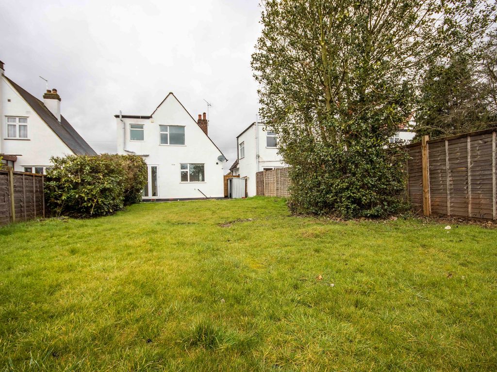 2 bed detached house for sale in Maycroft, Pinner HA5 Zoopla