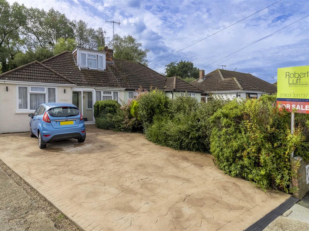 2 bed semidetached bungalow for sale in Barfield Park, Lancing BN15