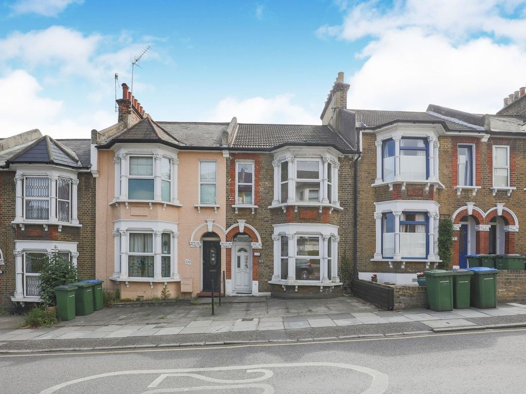 Westcombe Hill, Westcombe Park SE3  