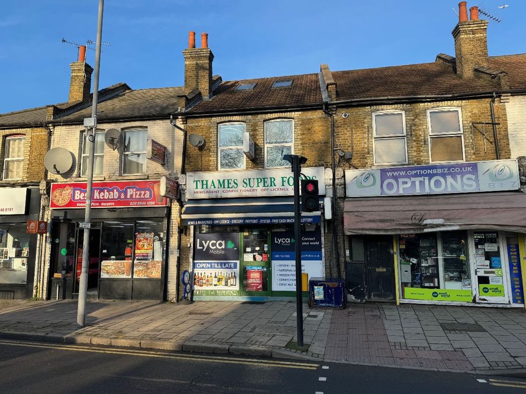 Retail premises for sale in Cambridge Road, Norbiton, Kingston Upon Thames KT1, £199,000 Zoopla