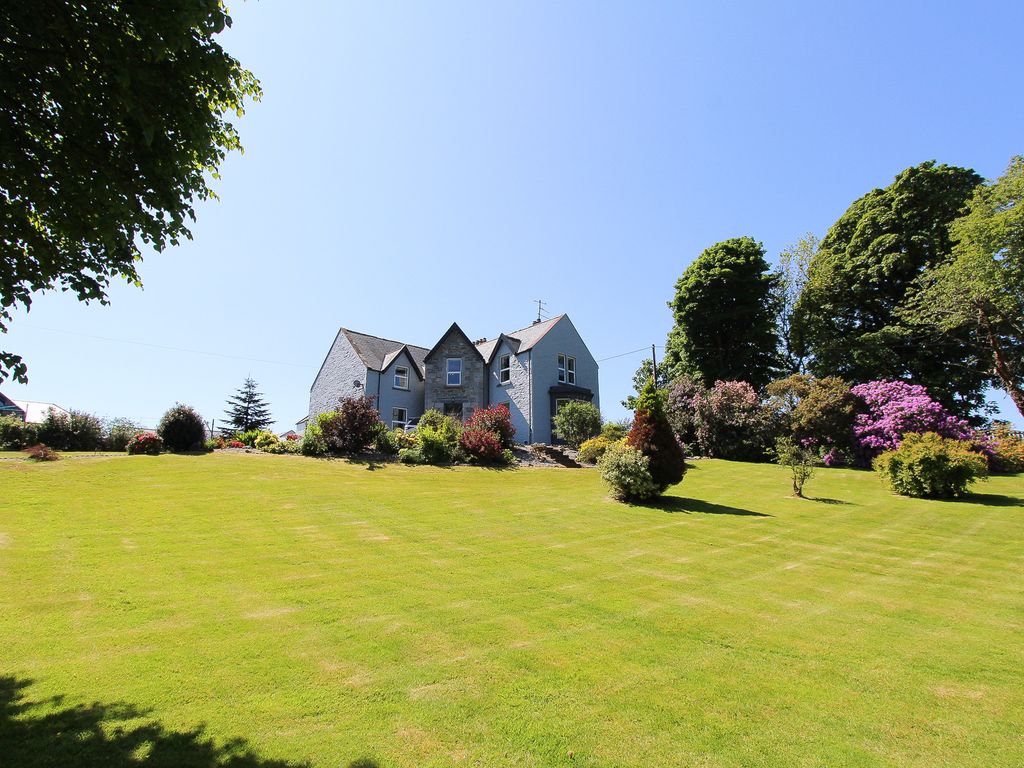 5 bed farmhouse for sale in Bankfield Farmhouse, Glenluce, Newton