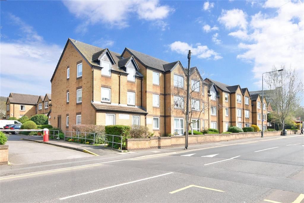 1 bed flat for sale in Kings Head Hill, London E4 Zoopla