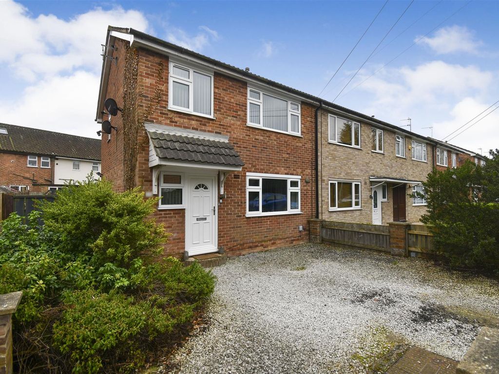 2 bed end terrace house for sale in Forty Steps, Anlaby, Hull HU10, £