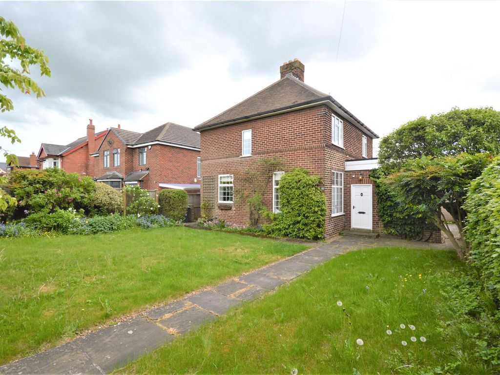 3 bed detached house for sale in Leeds Road, Barwick In Elmet, Leeds