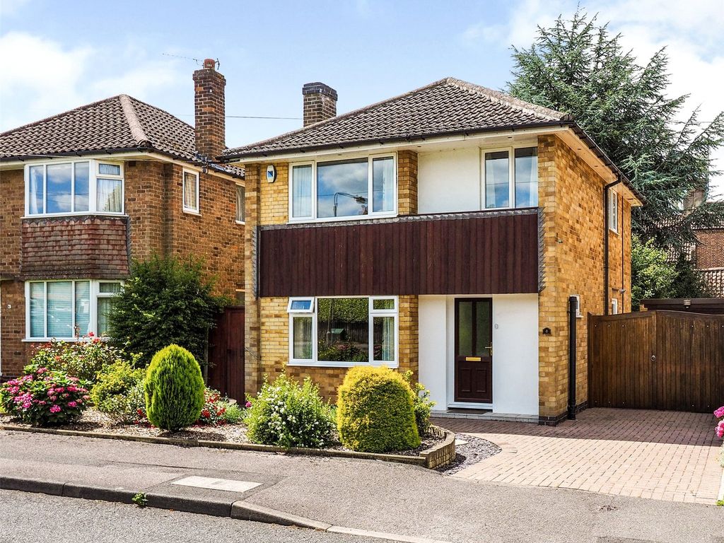 3 bed detached house for sale in Village Close, Edwalton, Nottingham