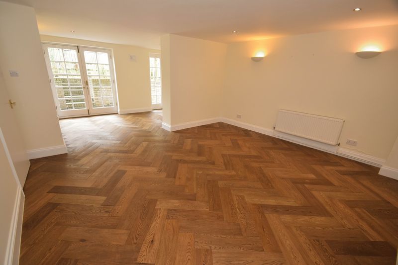 3 bed flat to rent in Merton Road, London SW19 Zoopla
