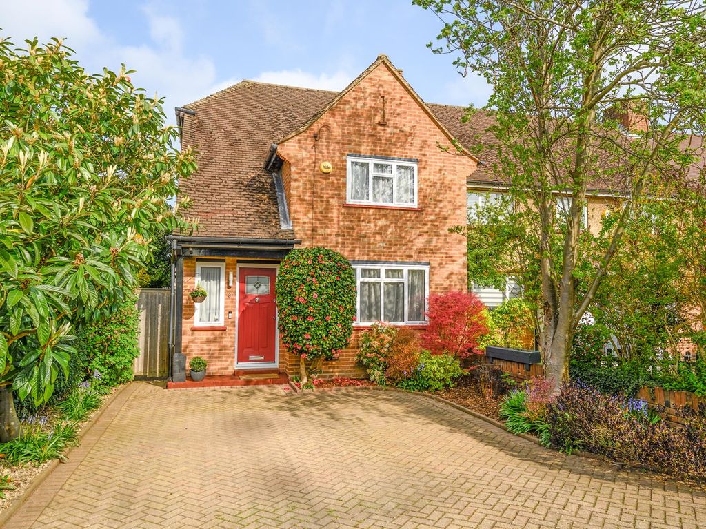 3 bed semidetached house for sale in Molesey Close, Hersham KT12 Zoopla