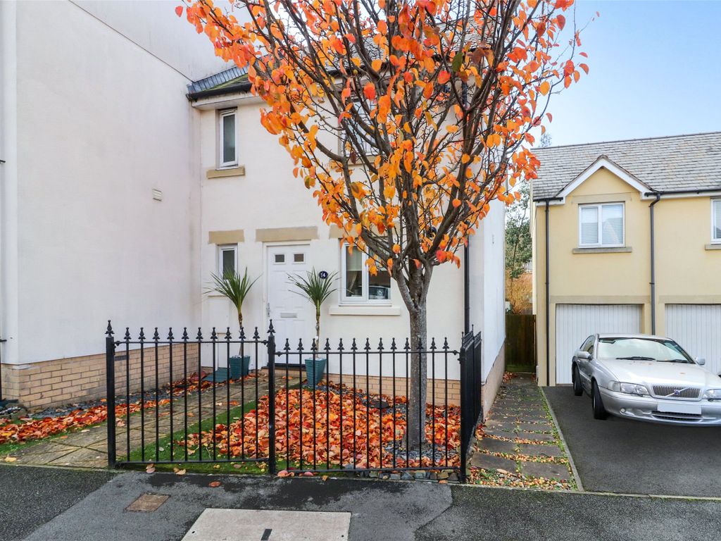 2 bed semidetached house for sale in Fillablack Road, Bideford, Devon