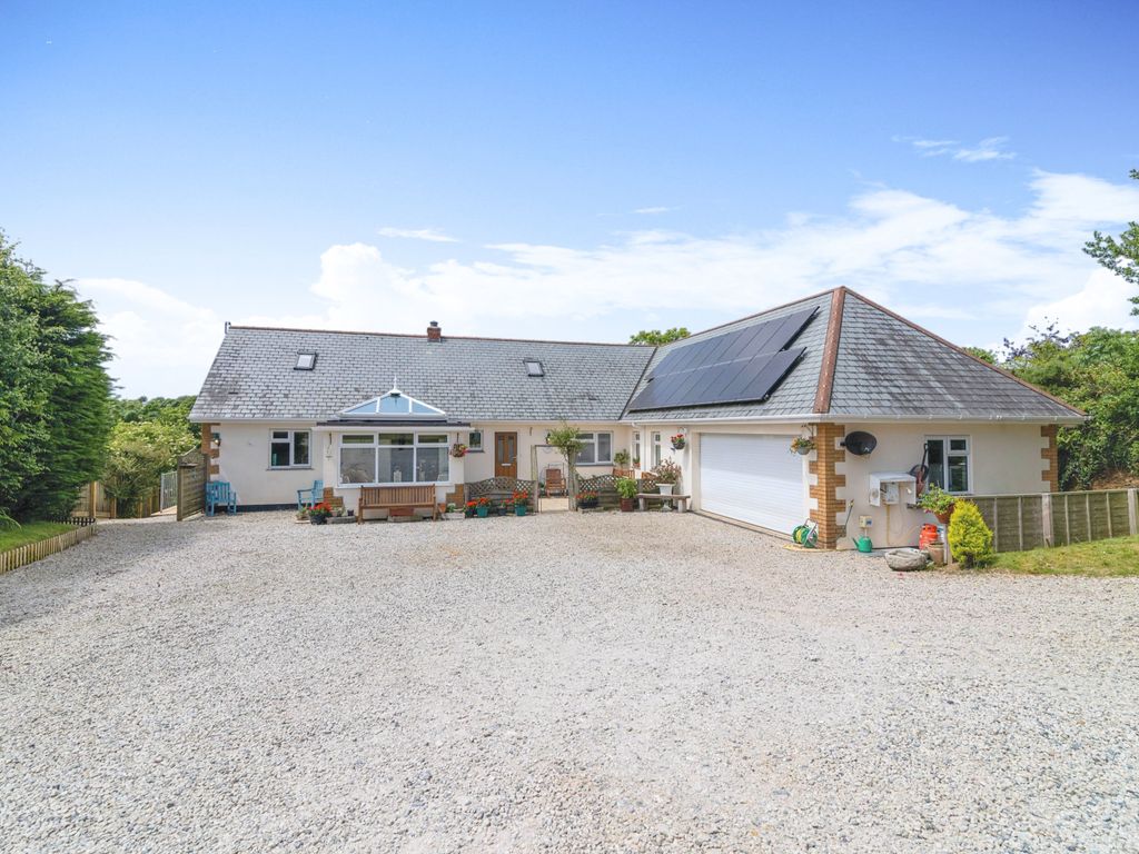 4 bed bungalow for sale in Modus Lane, Sticker, St. Austell, Cornwall