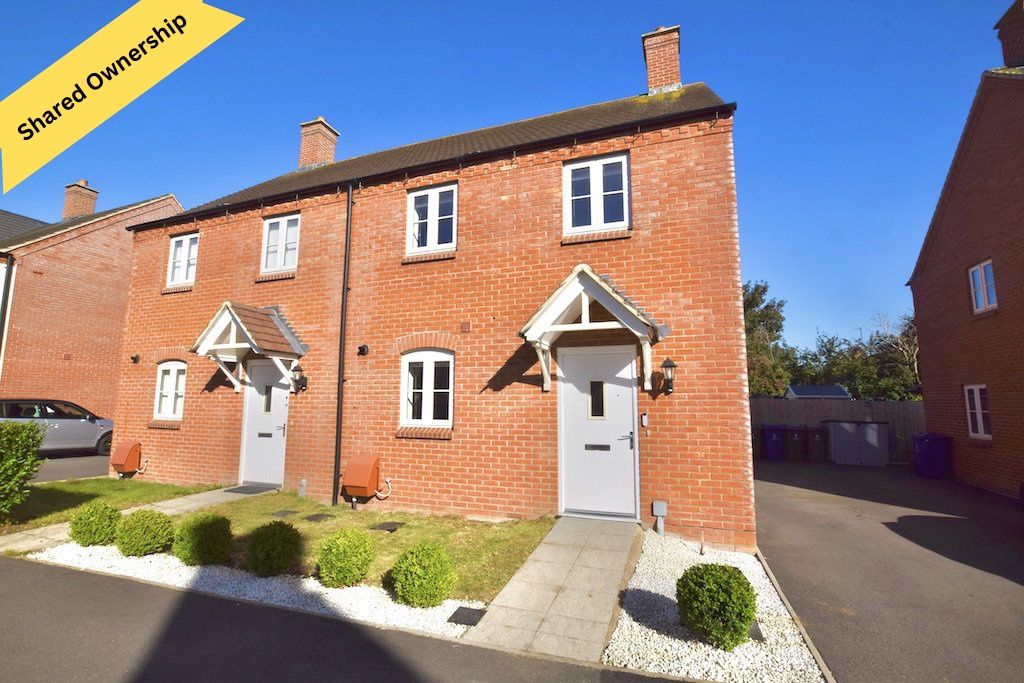 2 bed semidetached house for sale in Blackhorse Drive, Old Stratford