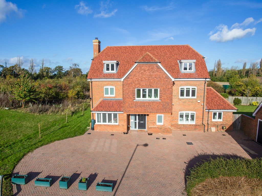 5 bed detached house for sale in Osborne Way, Epsom KT19, £1,250,000