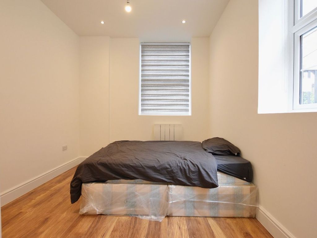 1 bed flat to rent in Romford Road, London E15 Zoopla