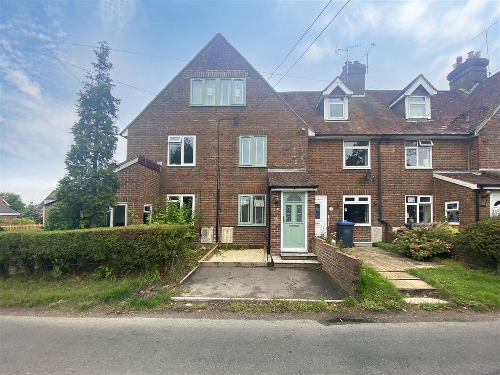 3 bed property for sale in Top Road, Sharpthorne, East Grinstead RH19