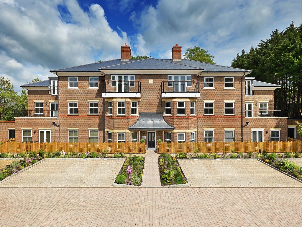Frant Road, Tunbridge Wells, Kent TN2  