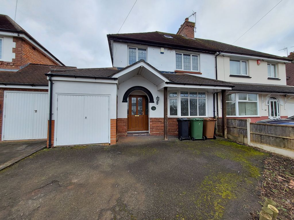 3 bed property to rent in Woodend Road, Walsall WS5 Zoopla