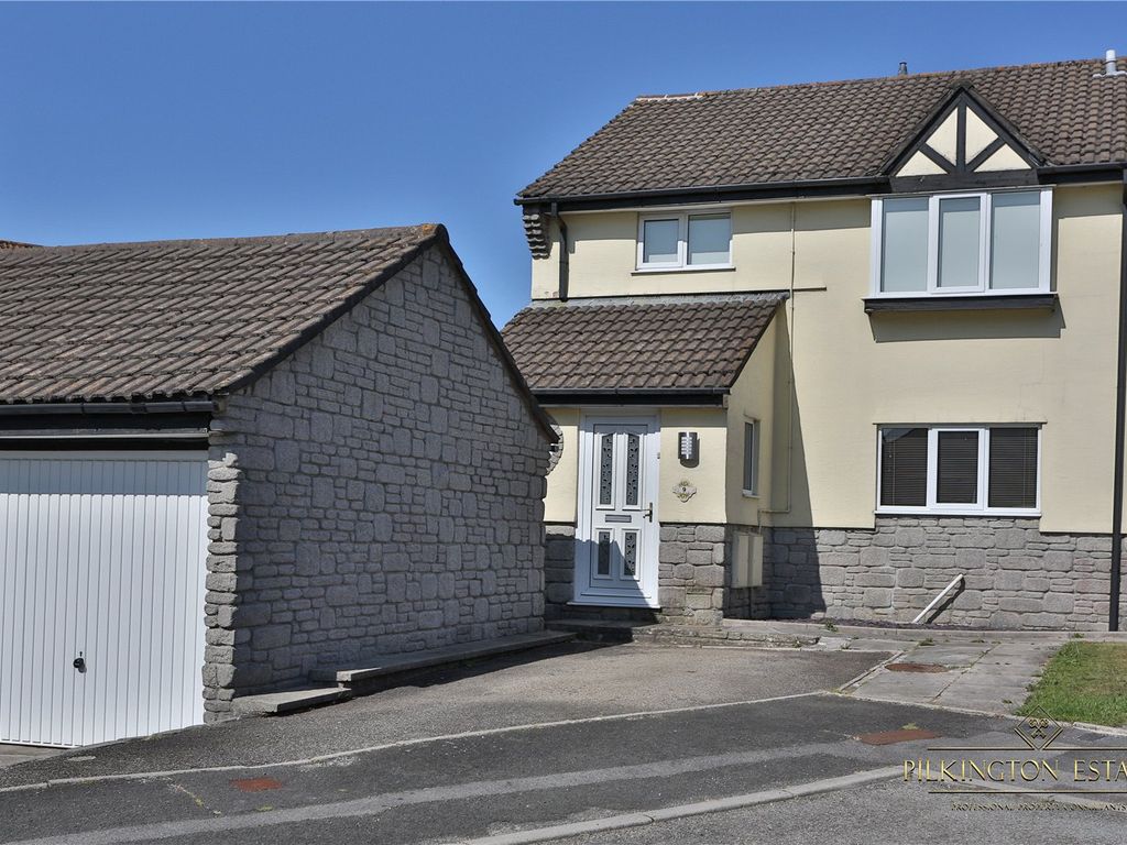 4 bed detached house for sale in Amble Road, Callington, Cornwall PL17