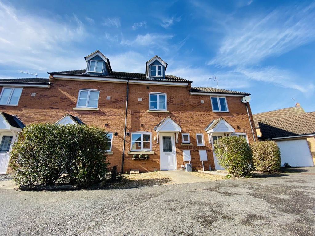 3 bed property to rent in Oak Avenue, Hampton Hargate, Peterborough PE7