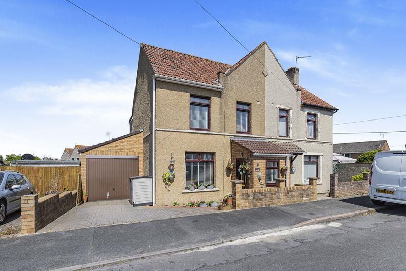 3 bed semidetached house for sale in Lewton Lane, Winterbourne