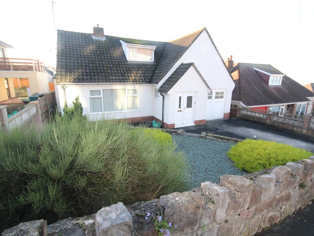 3 bed detached bungalow for sale in Queens Road, Old Colwyn, Colwyn Bay