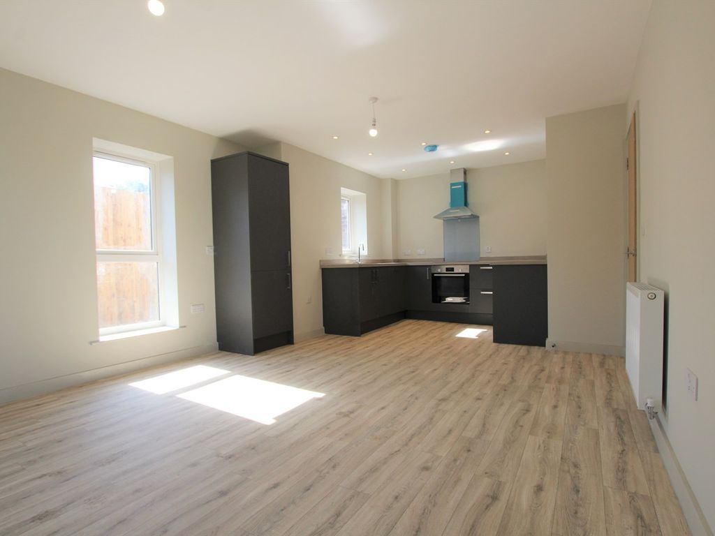 2 bed flat to rent in Firmin Way, Wilford NG11, £1,050 pcm Zoopla