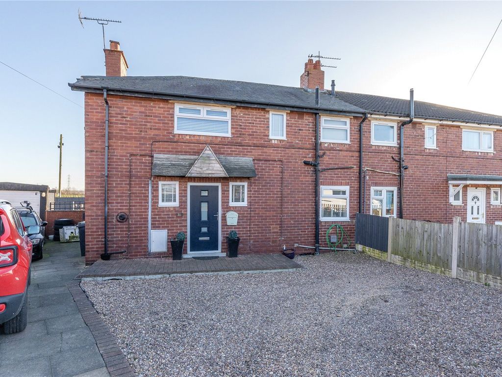 3 bed semidetached house for sale in Park Avenue, Kippax, Leeds, West