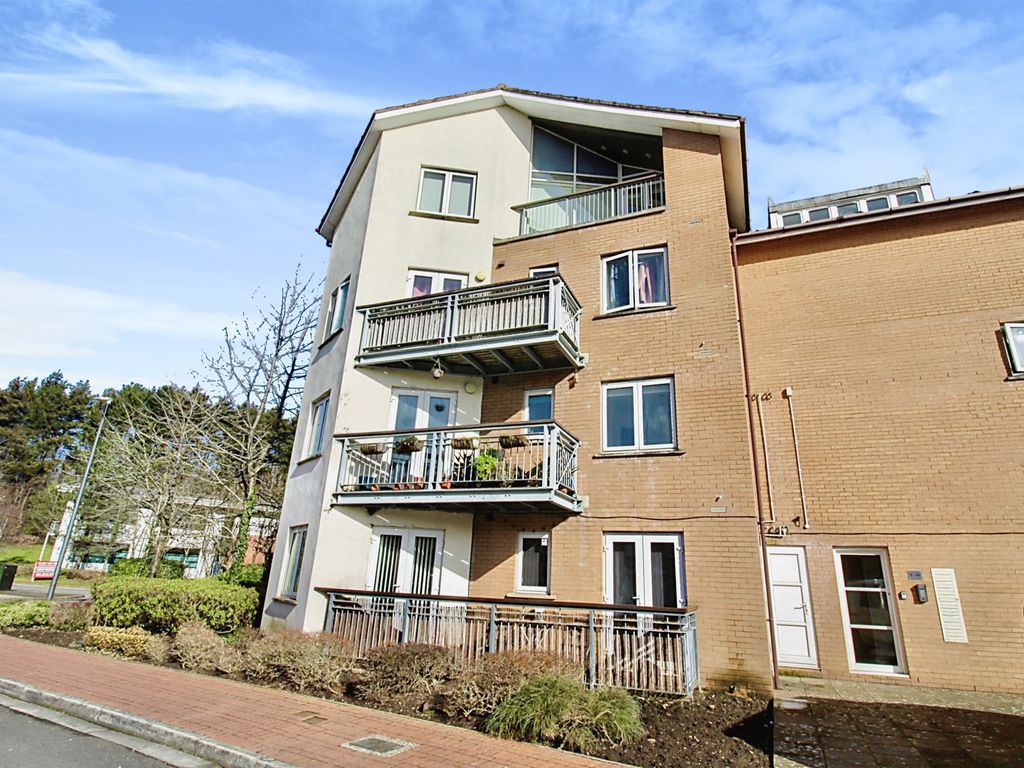 2 bed flat for sale in Grangemoor Court, Cardiff CF11 Zoopla