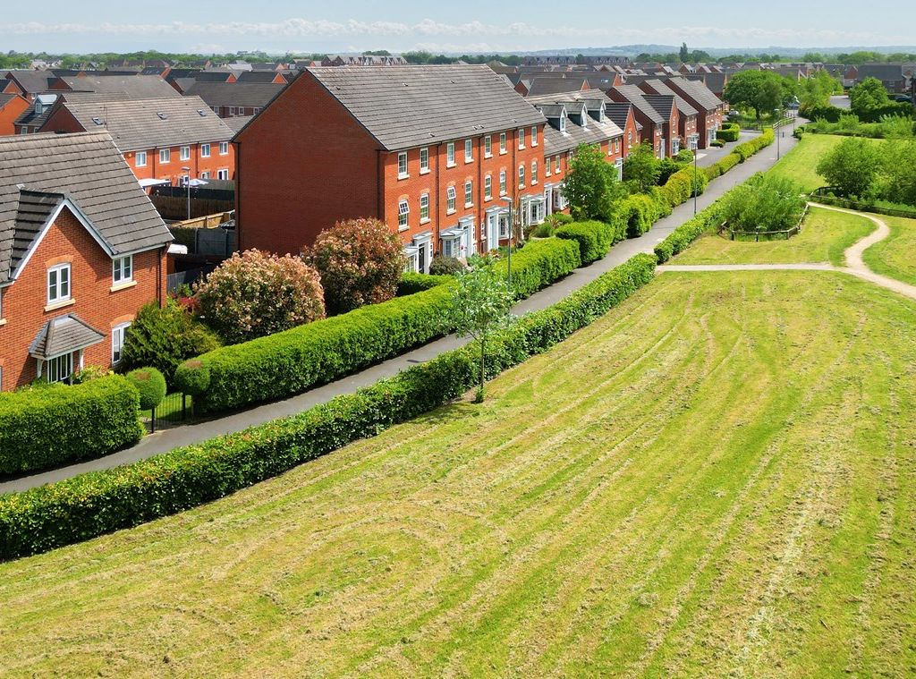 4 bed end terrace house for sale in Alaska Mews, Great Sankey