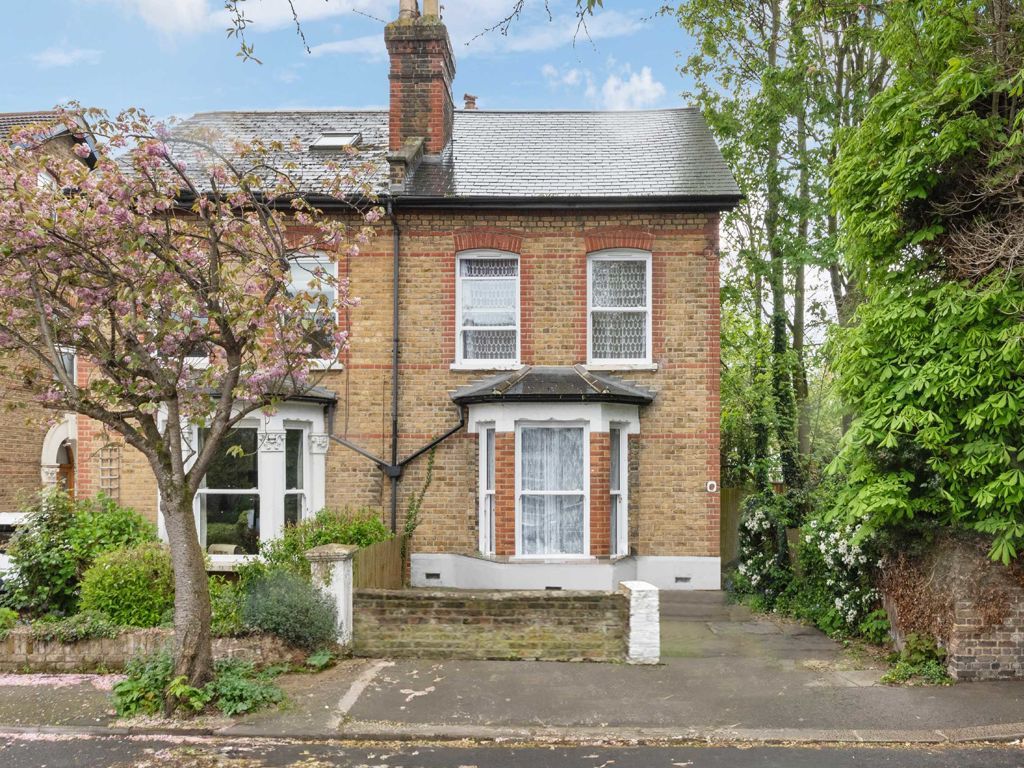 4 bed semidetached house for sale in Parkside Road, Hounslow TW3, £