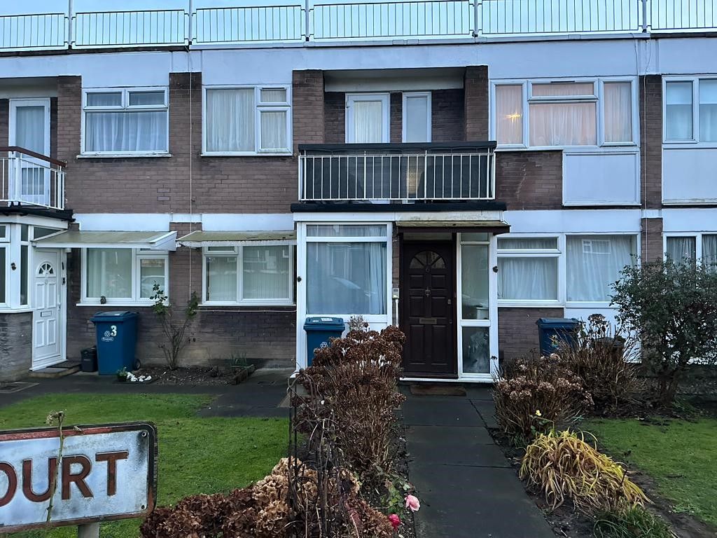 2 bed to rent in Garden Court, Stanmore HA7, £2,100 pcm Zoopla