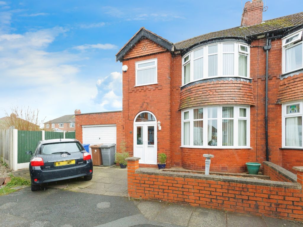 3 bed semidetached house for sale in Cromer Avenue, Denton, Manchester, Greater Manchester M34