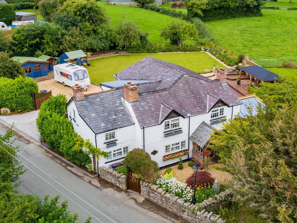 4 bed detached house for sale in Wern, Weston Rhyn, Oswestry SY10, £