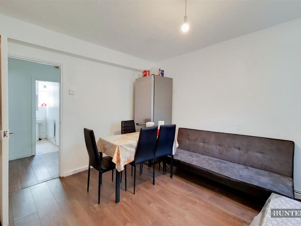 Russell House, London E14  