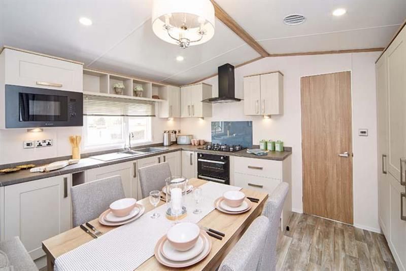 3 bed mobile/park home for sale in Beattock, Moffat, Scotland DG10, £