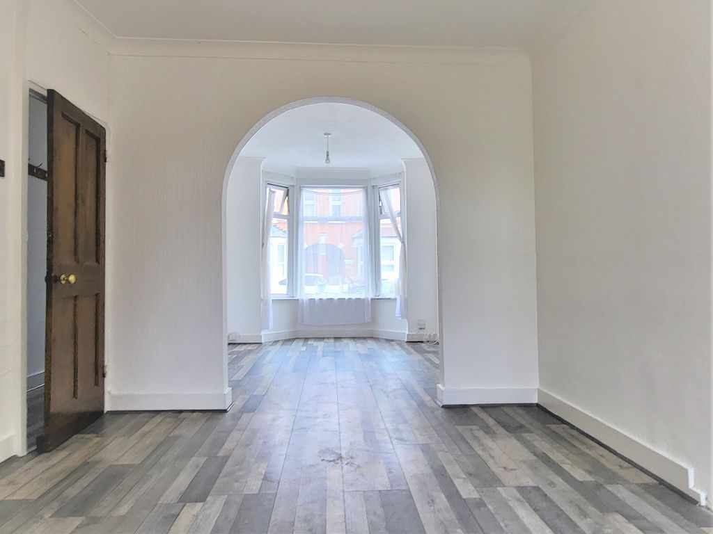 3 bed terraced house to rent in Parkgate Road, Watford WD24 Zoopla